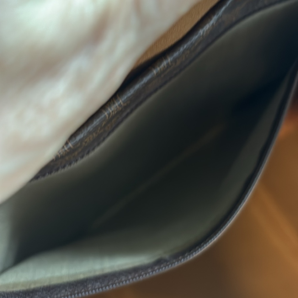 Celine Travel Bag - Picture 14 of 17